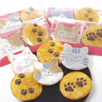 カワイイ猫せんべい 七福にゃんべいと肉球煎餅2枚入り袋